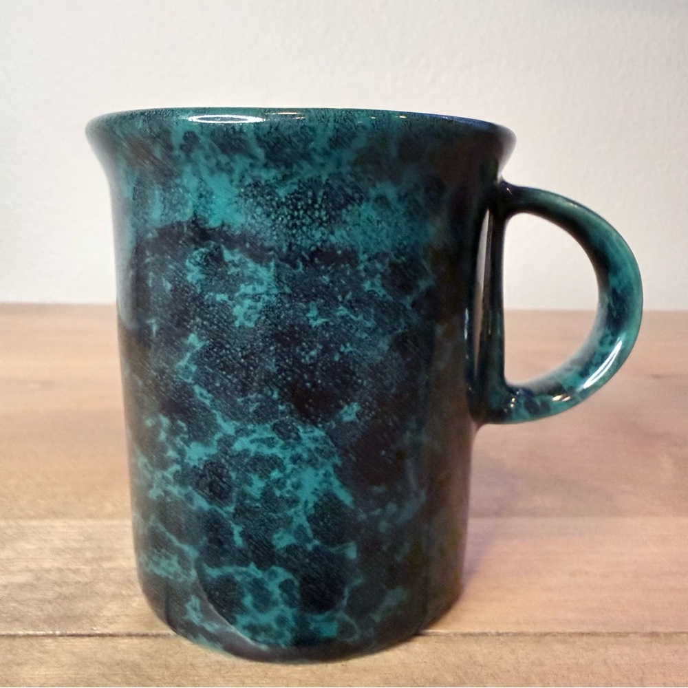 Vintage Bennington Potters Vermont green agate handmade mug